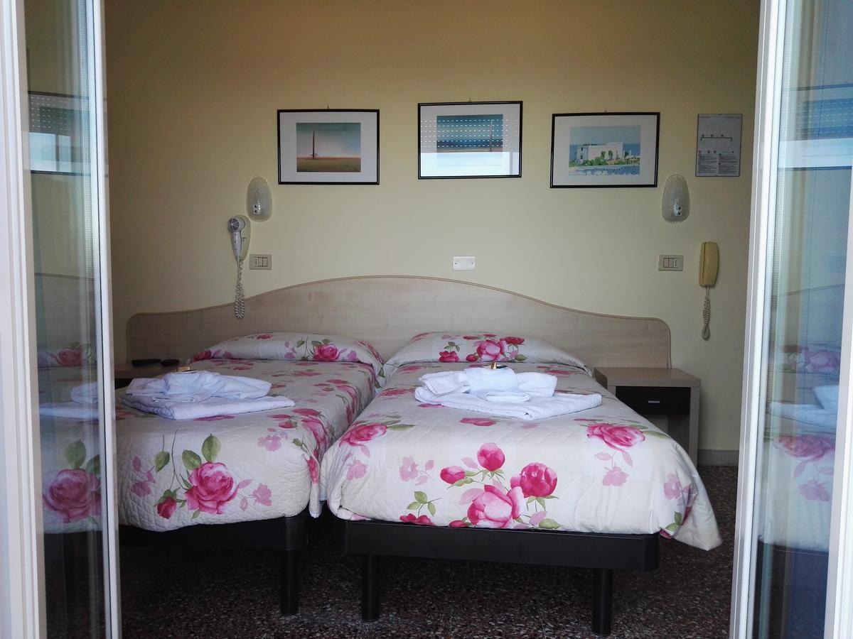 Hotel Sombrero Rimini Luaran gambar